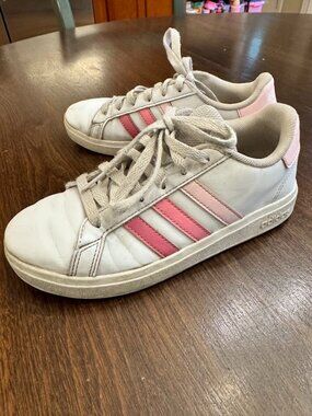 Adidas Girls Size 2 Grand Court Base White Pink Ombre Stripes Sneakers